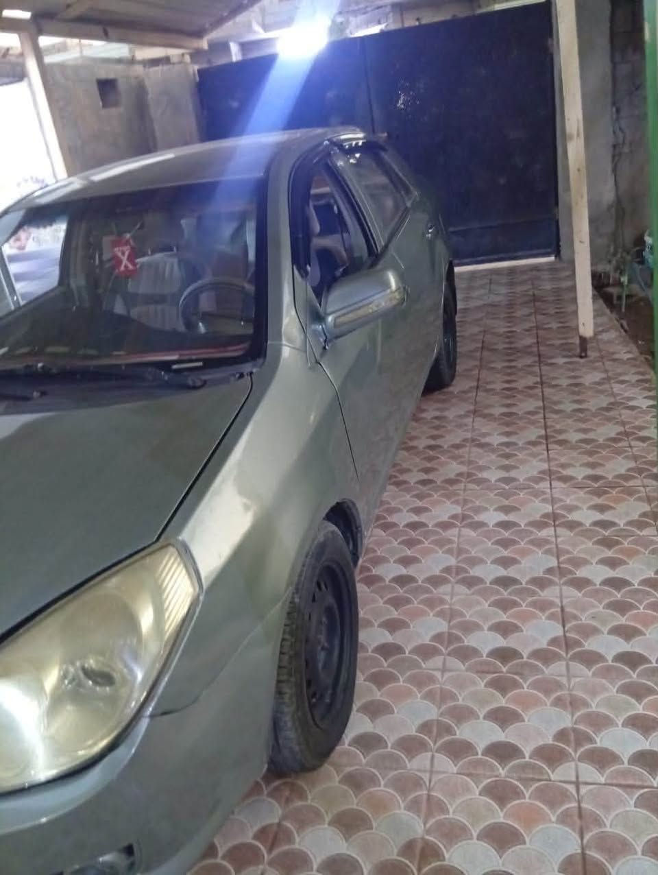 السلام عليكم سيارة للبيع جلي ٢٠١٢ كير ومحرك كورلا سياره خير من الله تحويل ثاني يوم السعر ٣٧ وبيها مجال للاستفسار الاتصال على الرقم ***********
