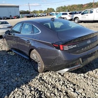 سوناتا هايبرد موديل 24 لون رمادي فول عدا البنراما ماشيه 13الف حادثها ف...