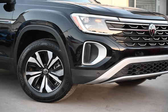 اطلس كروز 2024 
حادث خفيف جدا بدون دواخل قطعه وحده 
جلد بلادي السياره ماشية 8000ميل  
السعر 28000$
للتواصل اتصل على ***********
***********
اربيل شركة ره وا
 (rawa auto) google map أربيل
