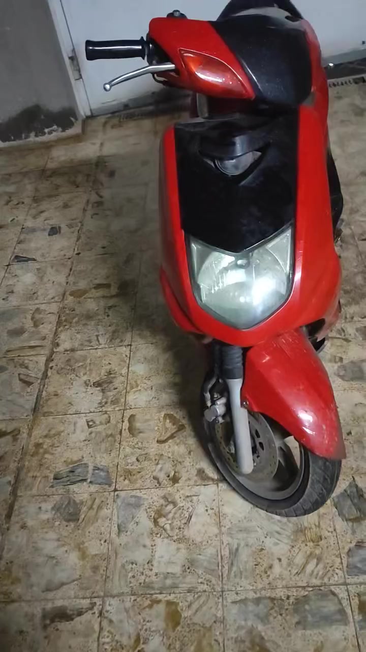 السلام عليكم دراجه سكنس نثيه كوري 140للبيع  دراجه شغاله خير من الله مكينه لا تنقيص ولاتبخير السعر 400و بيها مجال للشراي
***********
مكان الشعب شارع الصحه
