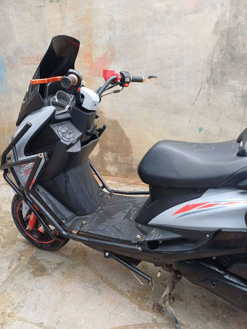 سلام عليكم دراجة مديل ٢٠٢٥ للبيع. لو لتبديل مع ٤ كير سعر ٤٢٥ مابي اي عيب *********** خانقين
