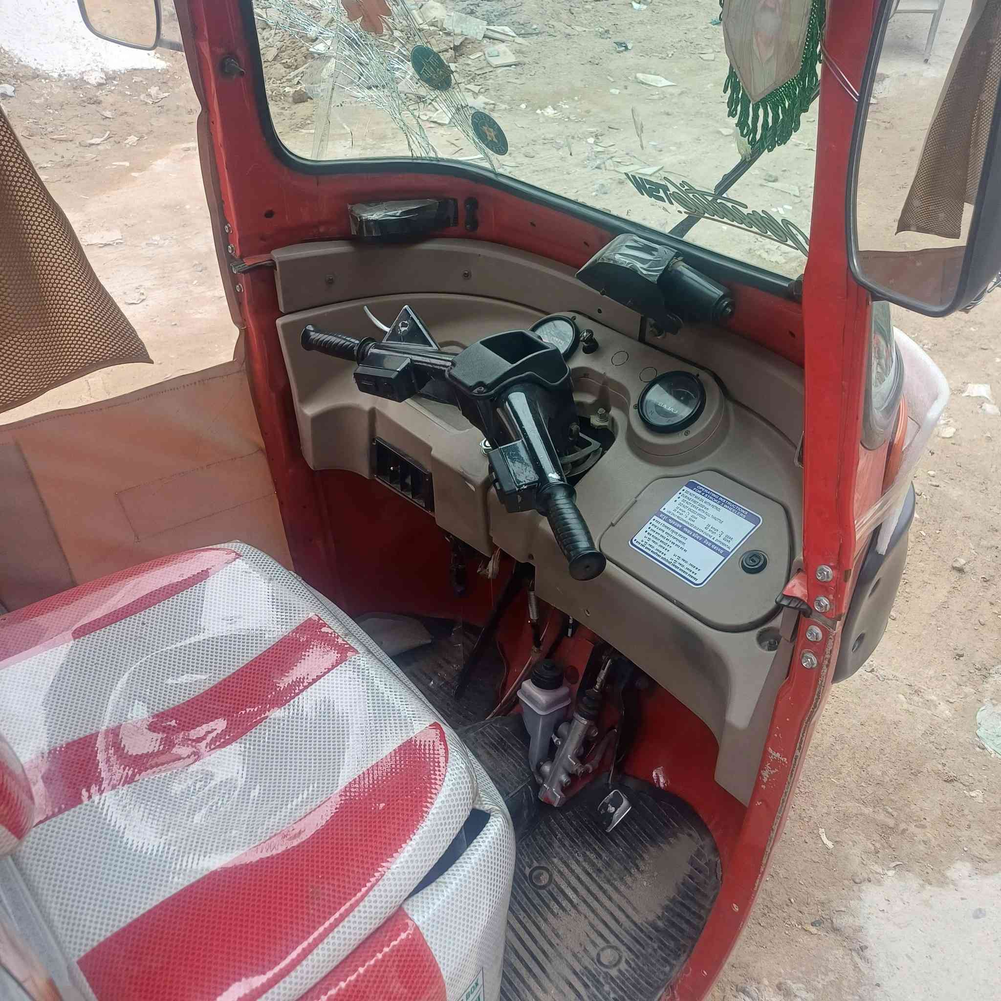 تكتك ١٨ تكتك مدوشمه سفريات كامله اكسن جديد دارمشفتتات جدد تعمير جديد تخم تايرات  محرك تجفيت شركه ب5 و600 بيها مجال   تكتك نصبته حلوه ليتات زنونن كل نقص مابيها تكتك احلا من صوره
مكان بغداد البياع 0776519067


**إذا كنت صاحب هذا الإعلان وتريد حذفه لأي سبب، رجاءا أرسل رسالة إلى الدعم الفني**