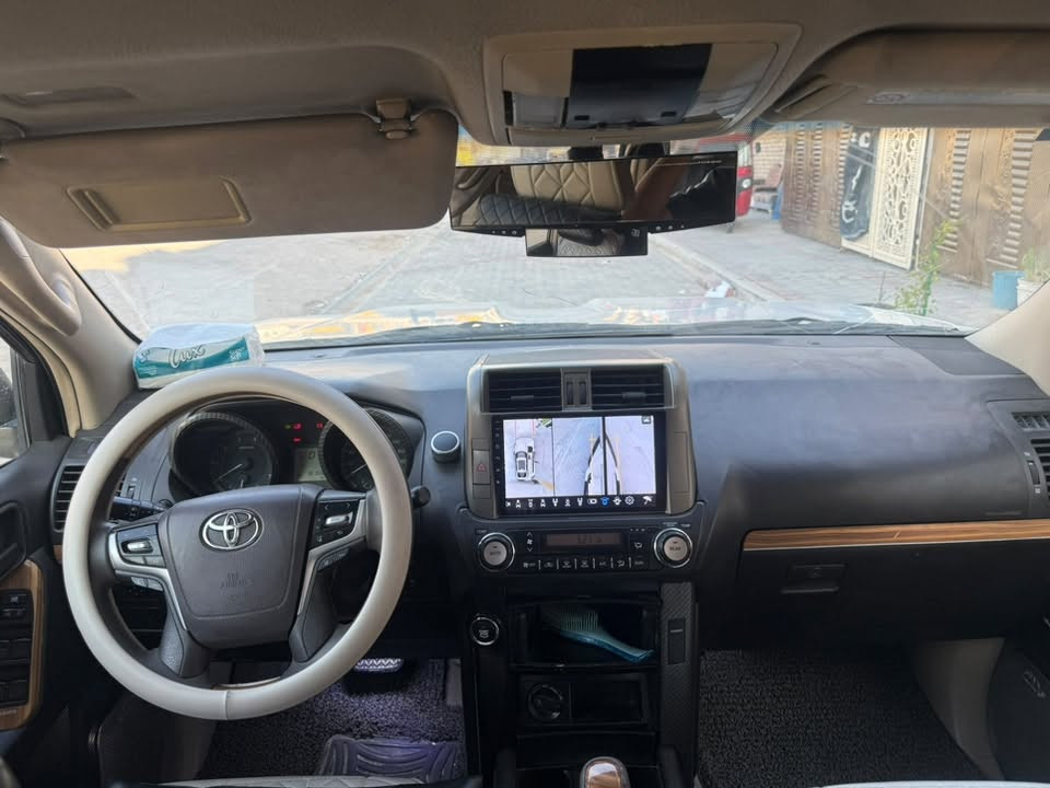 السلام عليكم   TOYOTA   PRADO موديل 2012 محدث 2023 سياره حلوه كلش تايرات جديدات جبلي تبريد ثلج ثلاثه قطع او ثلاجه كامرات امامي او خلفيه او بل مريات 360 درجه كامرات او بصمه او شاشه ثلاثه قطع بل كامرات او مريات شفط محرك سياره 2700   4سلندر  مكفوله محرك او كير  جمات اوتو يعني على بصمه تصعد او تنزل او سونار بل صور ….سعر 190 بي مجال طيبين 
رقم تلفون ***********
