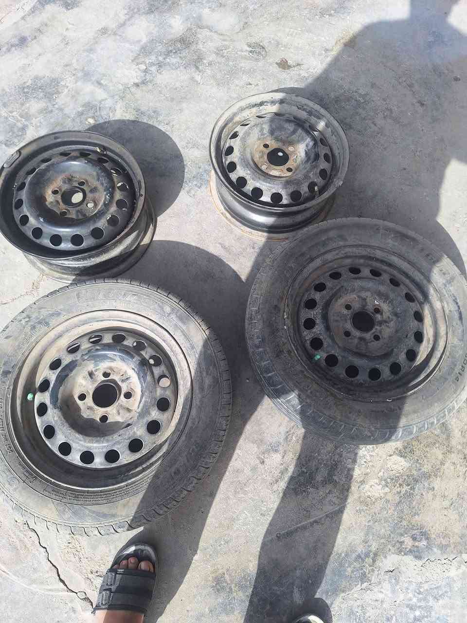 السلام عليكم وياله اكسنت ١٤ نظاف مع زوج تاير وياهن هديه ابمكان الامين السعر ٦٠ الف للاتصال ***********
