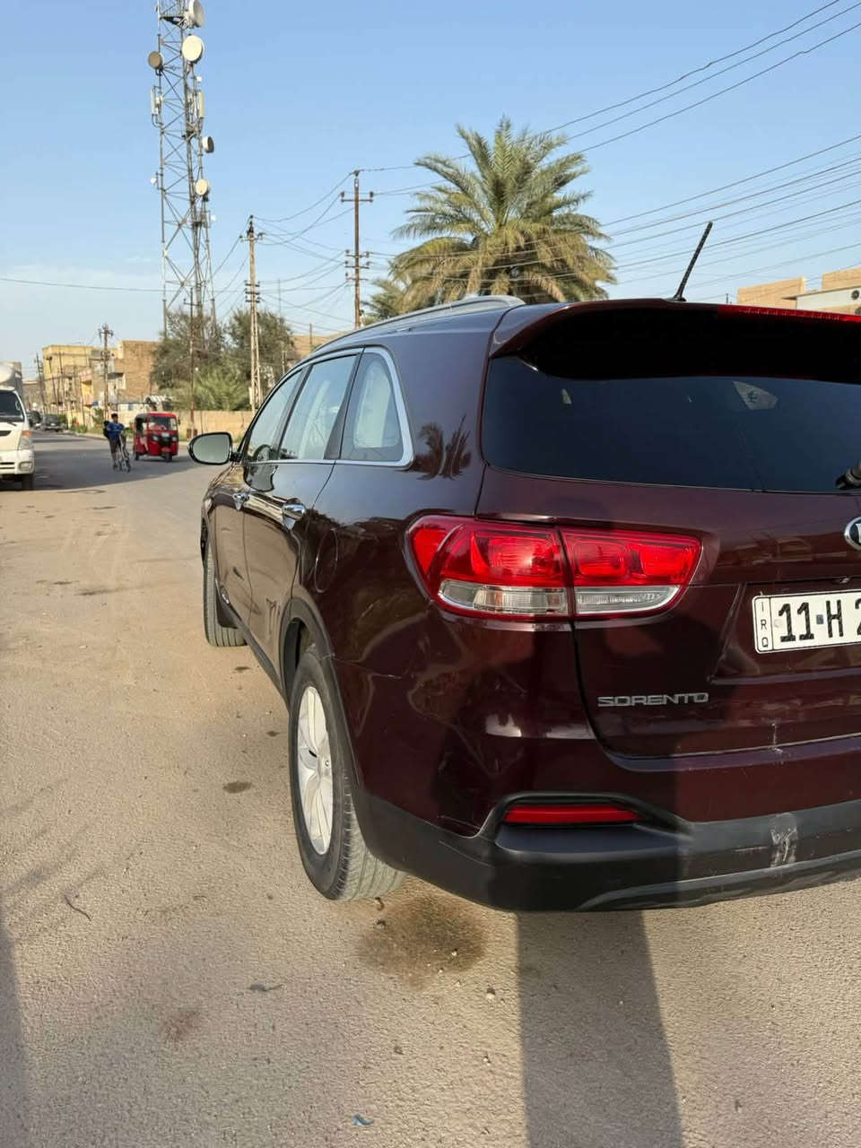 سورنتو 2018
بابتين كلير 
ثلاث قعطع صبغ
 موضحات بسونر 
مكينة 6V
7راكب 
مكان بغداد 
***********
