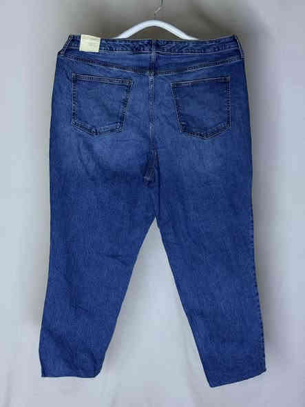 بنطرون   (قالب هاف )سوبر كريم 
القياس  40
النظافه 💯/💯  

يوجد توصيل 🚚 (بغداد -محافظات )
☎️رقم الهاتف :***********

للحجز -دايركت
