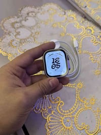 ابل الترا ١ • حجم ٤٩مم • بطارية ٩١٪