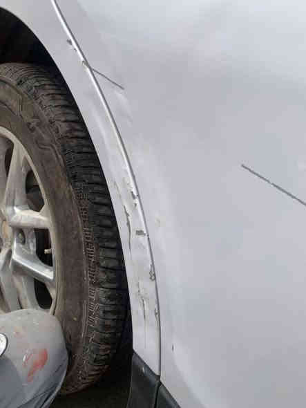 كوينكس 2024 LS
بدون تبديل
ارباك سليم بانزين عادي 
ماشيه 12 الف قابل للزياده 
 تعديل باب وبنيد  ودعامية نفسها راجعه
السعر188 ورقه رقم بغداد 
 

 مكان السياره ميسان ***********
