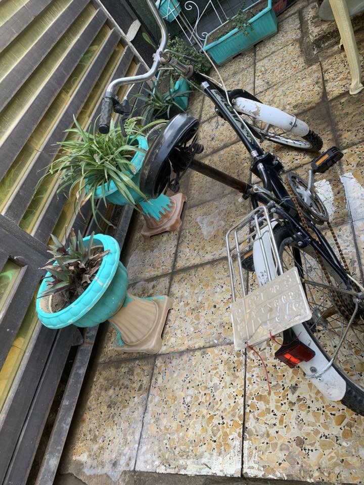 بايسكل الماني اصلي يطبق حجم 20  العنوان حي الاعلام السعر 55 رقم ***********
