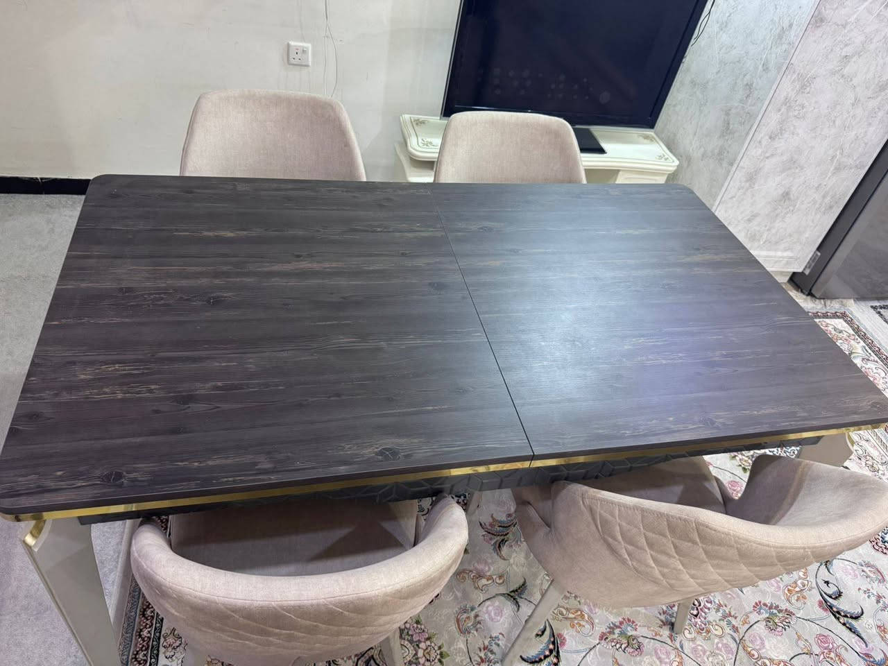 ميز جدا نضيف استعمال قليل 6 كراسي سلايت يتكبر ويتصغر 
السعر 450


**إذا كنت صاحب هذا الإعلان وتريد حذفه لأي سبب، رجاءا أرسل رسالة إلى الدعم الفني**