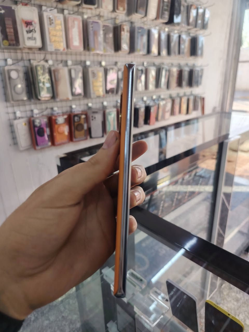 هونر x9b مستخدم اخو جديد كلش نضيف لامفتوح ولابي عطل ذاكره 256 عشوايه 12 بدون ملحقات السعر 260 مكاني بغداد جسر ديالى القديم توصيل ماعندي مكتب المصطفى ***********

