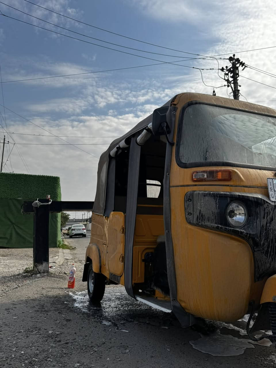 السلام عليكم تكتك موديل 2022 شهر 11
رقم وسنوية بأسمي
كفالة عامة كفالة عامة مو بس حجي كاملة مكملة 
كبل للشارع مناقصها اي شي
العنوان بغداد حي العامل 
للاستفسار الاتصال على العادي او الواتساب
***********
