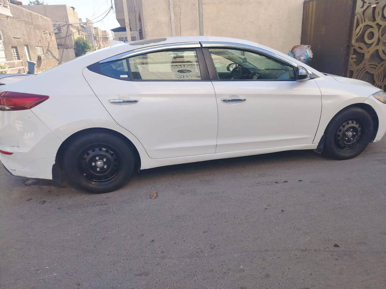 النترا 2017 وارد امريكي حادث جاملغ وبنيد وبيها تصليح شي قليل بل لغد مكينه وكير صدر كله كفاله رقم بغداد بسمي مواصفات عاديه السعر 105 وبيها مجال المكان بغداد طوبجي ***********
