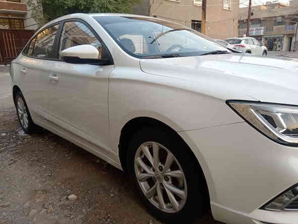 ام جي فايف / MG 5 للبيع 
موديل ٢٠٢٣/ ماشيه ٦٠الف

رقم اربيل الانكليزي / لون ابيض

 تحويل مباشر / محرك 1500 تنفس طبيعي 

سبير منازل / ارضياتها الأصلية

مواصفات السيارة فئة استندر STD 

شاشة اصلية / تحكم استيرن جهتين 

اشاير بالمري / تبريد شاشة / نضام ايكو اقتصادي 

كروز مثبت سرعة / داخل بيجي واسود /

السيارة مكفولة من الصبغ والتبديل

جديدة وبدون كل نقص ان شاء الله 

#السعر 106 وبيها مجال 

مكان السيارة / بغداد /السيديه

الاستفسار ***********

متوفر واتساب واتصال
