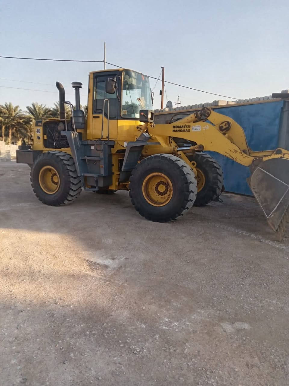 السلام عليكم شفل كوماتسو للبيع حجم 320 مديل 97
مكلف بالنشر للاستفسار
***********

