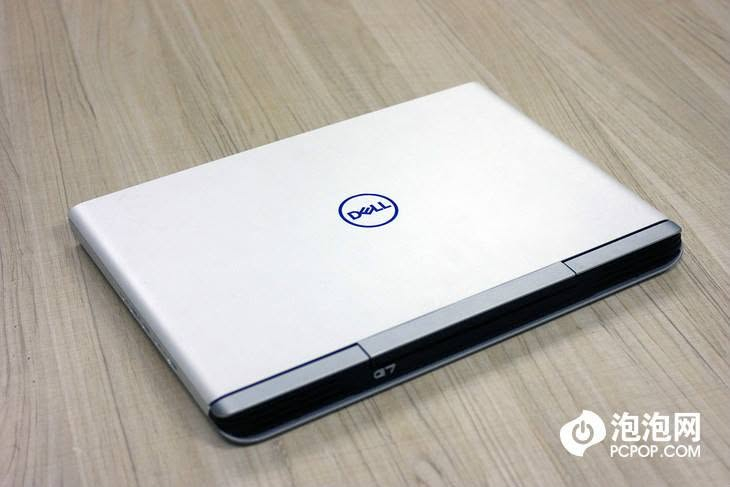 *Dell Inspiron G7 7588 Gaming Laptop - للبيع*
باقي قطعتين نظافه 100%

1. *Model*: Dell Inspiron 15 7588 G7 - US Import وارد أمريكي
2. *Color*: Royal White أبيض ملكي فخم
3. *CPU*: Intel Core i7-8750H 6-Cores
4. *GPU*: NVIDIA GTX 1060 6GB GDDR5 Max-Q
5. *RAM*: 16GB DDR4
6. *Storage*: SSD 256GB
7. *Display*: 15.6" FHD IPS
8. منفذ Type C
8. *Keyboard*: English RGB Backlit
9. *Condition*: نظافة 100%، استخدام خفيف
تشغیل معظم الالعاب الحديثة بكفاءة عالية 
*للاستخدام*: الألعاب - البرامج الهندسية - المونتاج - الرندر - التصميم

*السعر: 650  ألف دينار* 
*المكان: النجف الأشرف*
*واتساب: ************
*توصيل متوفر لكل المحافظات*
