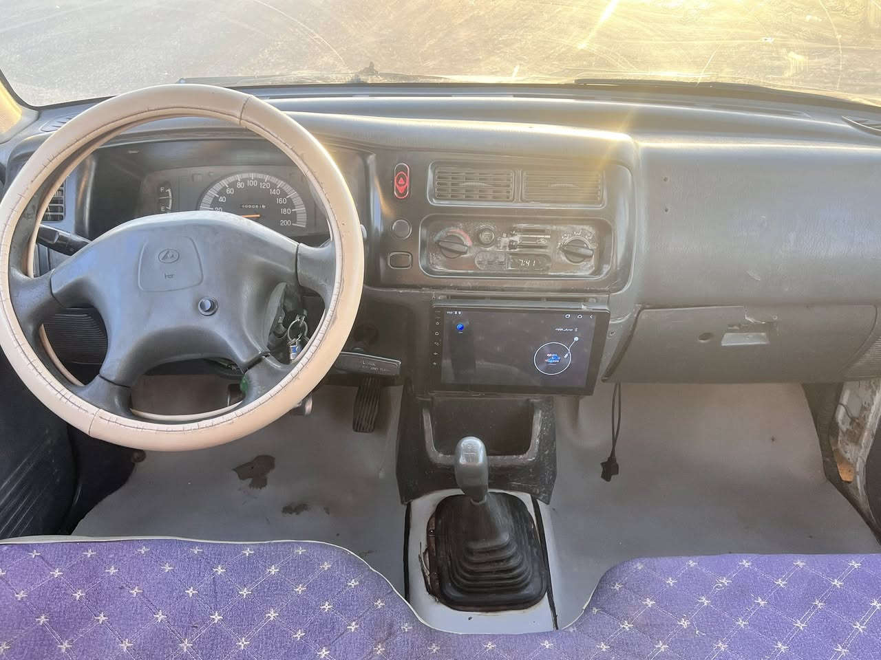 سلام عليكم مسي بوشن موديل2004مكينة وصدر كفالة تخم تواير تبريد عوزة كمبريسر لمو شراي لا يتعبني ***********
