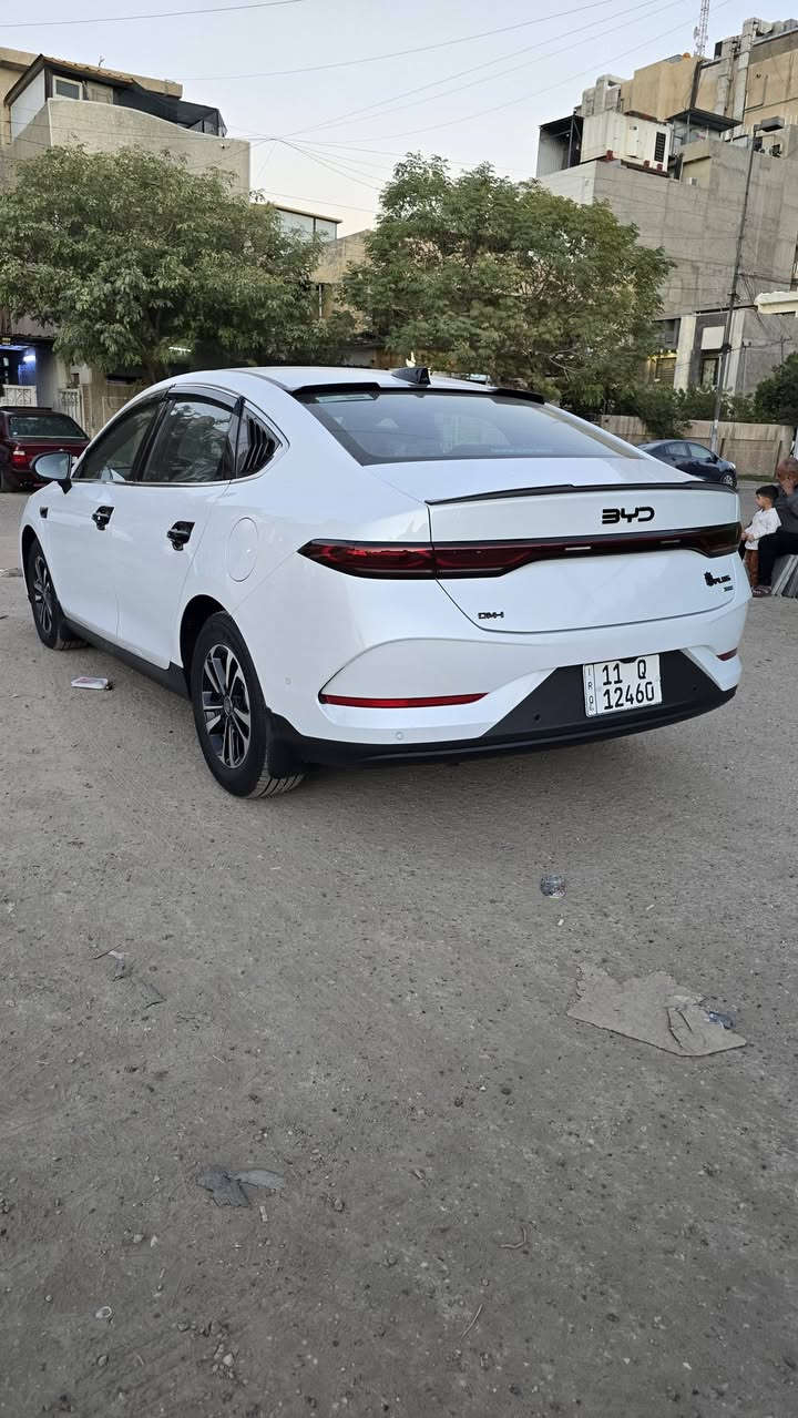 جن بلاص الفول للاخير مو عاديه انتبه اخويه فووول
ماشيه 710 كيلو ع البانزين
ماشيه 1000 على كهرباء 
غراضها ممستخدمهن 
ذابلها غراض فوك ال400 الف بالعافيه عليك
السعر 21 مليون و300 وبيها مجال 
العنوان شارع فلسطين
سياره باسمي
***********
