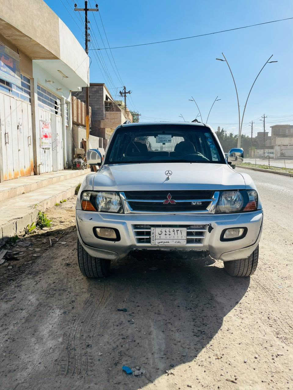 سلام عليكم 
بيع او مراوس 
باجيرو 2002 خليجي رقم بغداد مشروع وطني شرط التحويل 
محرك 3500 بي لاستيك ولف كير اوتو فورويل حداديه تخم تاير جديد كهربائيات  كلها شغاله تبريد شغال فول مواصفات 7 راكب سلايت 3 قطع تبريد 
صبغ حزام جماليه بدون حادث غرفتها جديده 
تراي وين مايعجبك مكاني سامراء السعر 85 
***********
