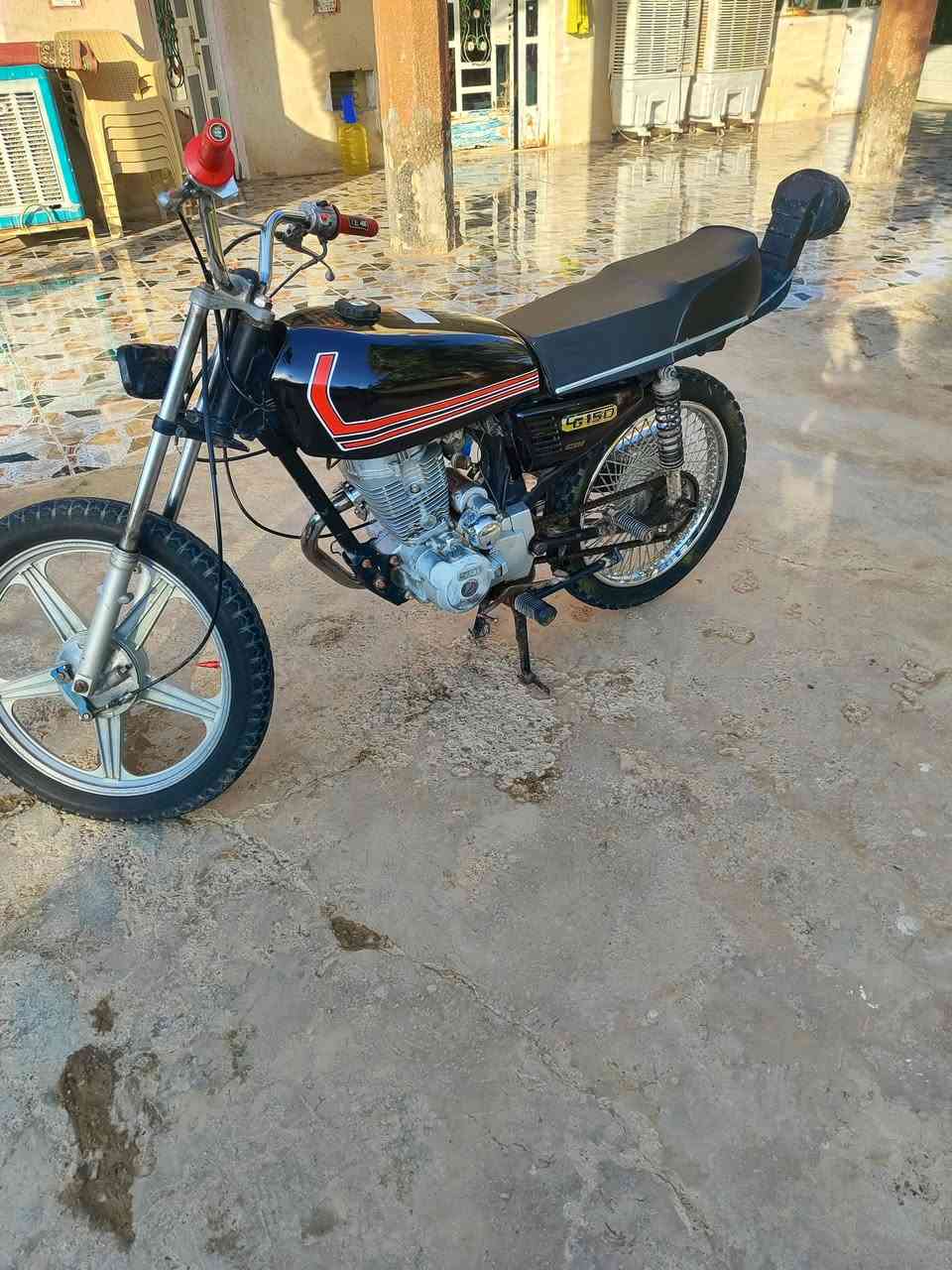 دراجه رياضي اللبيع السعر 250 وبي مجال شي قليل المكان ديالى الخالص لتحويله ***********
