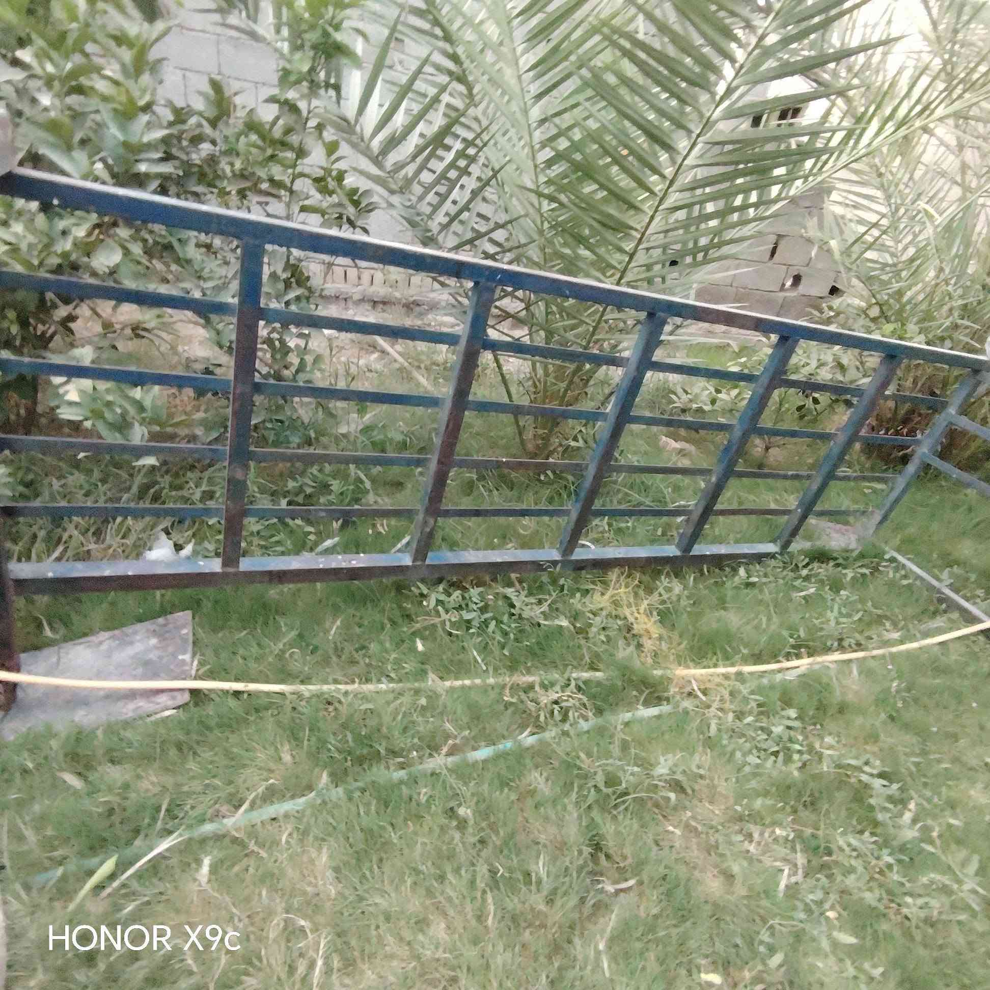 للبيع محجر يرهم بنكو وفونتيرا السعر ٣٠٠ الف
***********
