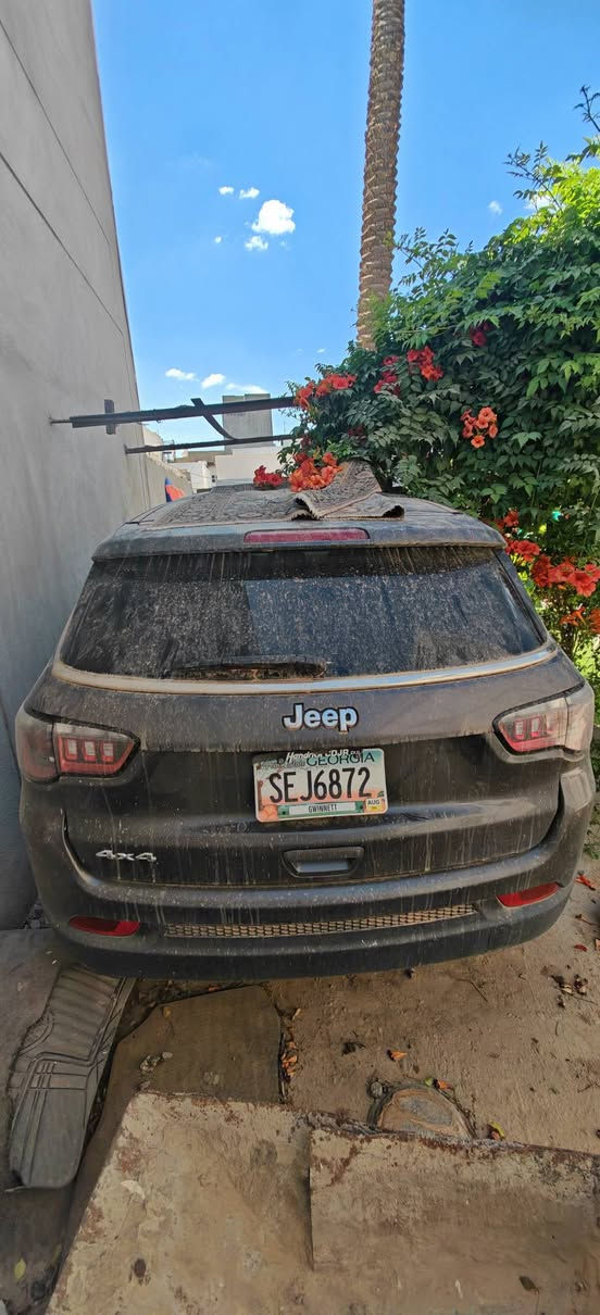 جيب كومباس موديل 23  
نقص كير ومحرك  وراديترات وبصمة 
للبيع  على وضعها  مصلح الهيكل فقط 
رقم الشاصي 

3C4NJDAN9PT572766
السيارة موجودة في بغداد 
السعر المطلوب 85 ورقة  بدون رقم مدفوعة الكمرك و الضريبة  

الاتصال 
***********
*********** بغداد, العراق
