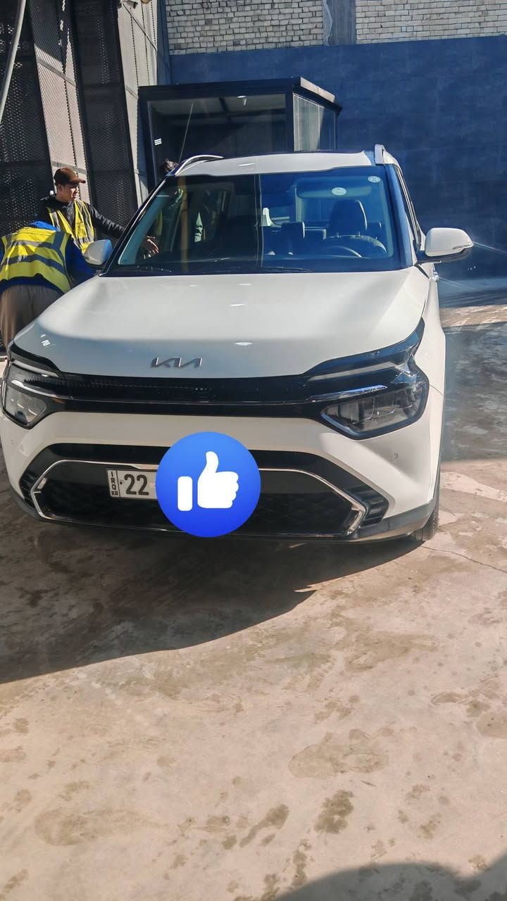 كيا كارنز
موديل 2024

 VIP فول مواصفات 

المسافة المقطوعة ( 14.000 Km )

تحكم استيرن جهتين 

ويل كب كروم حجم 16

 لايت زينون

كشافات أمامية 

فتحة سقف سلايد 

حساسات أمامي وخلفي 

تبريد ثلاث قطع 

تبريد لمس 

شاشة وكاميرا بلوتوث  

كشنات جلد  

عدد المقاعد مع السائق ( 6 ) مقاعد الصف الثاني  منفصل

دسكات أمامي وخلفي 

سنتر لوك 

محرك ( 1500 ) دبل نوزل

كير 8 سرعات 

مانع انزلاق 

حساس إطارات 

إضاءة محيطية 

تحكم المري الجانبية كهربائي 

اشاير بالمري الجانبية 

رقم اربيل جديد

سنوية باسمي 

بصمة تشغيل 

بصمة أبواب 

التشغيل بصمة 

السيارة مكفولة 

خاضعه لضمان شركة اكدال (NIM) 

أوضاع قيادة ( normal _ sport _ Eso )  السعر (19200 $ ) وبيهة مجال

المكان بغداد 

سبب البيع السفر

اتصال أو واتس اب على الرقم التالي: 

( *********** )
