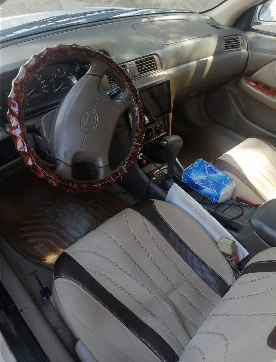 كامري للبيع خليجي  موديل ٢٠٠٠٢ رقم دولي بصره تحويل وين متريد مكينه وكير حاويه جديد تبريد شغال تخم تاير جديد  بيه مكانات صبغ السعر ٦٥ مكاني بغداد ***********
