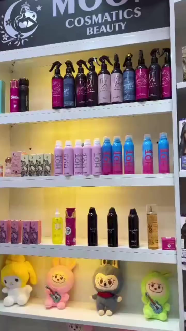 كوزمتك للبيع كامله كله ابيعه ديكور ما بضاعه المعلومات داخل الصوره
الاستفسار اتصل ع رقم 
‏‪***********‬‏
