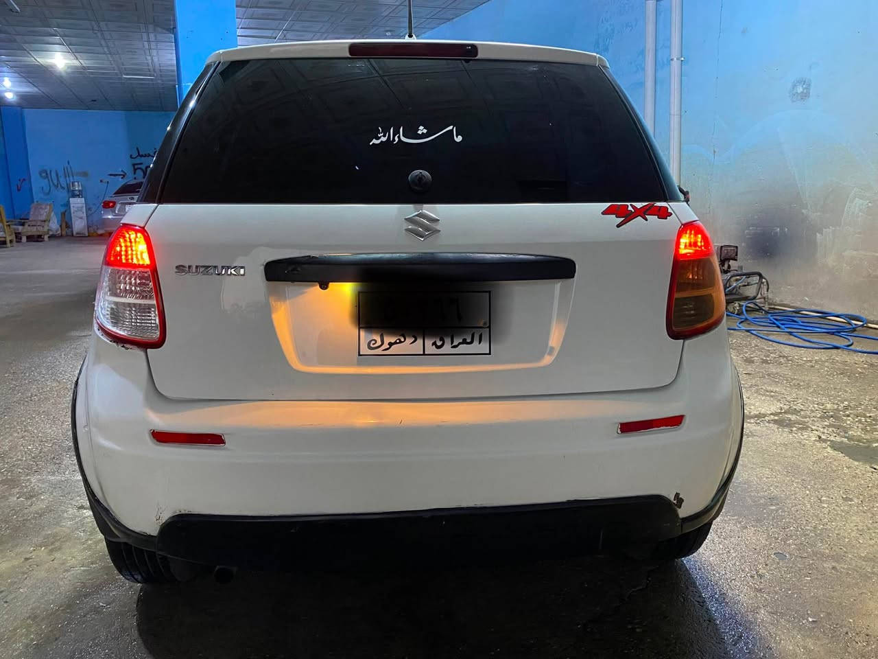 سوزوكي sx4 2008
السياره حيل نظيفه طقم تايرات جديده 
شاشه اندرويد  تحكم ستيرن 
مرايا كهربا 
تحكم باللا يتات كهربا
كير عادي 
كير ومحرك بشرط 
تبريد فول ١/١ قفل مركزي 
سويت عدد ٢
بلور امامي كهربا  الصبغ بس ربع بوند 
واضح بالصوره بدون دواخل
مكينه حيل نظيف  كل شي وضع شركه 
بشرط بنزين عادي ماكو. داونز 
تحويل بشرط رقم  دهوك قديم هزه منتهيه 
بشرط التحويل  
السعر ٥٥ ورقه  عليها غرامه بحدود ٣٥٠ دولار 
تنخصم الغرامات  بعد الاتفاق 
مكان السياره قضاء باتيفا زاخو 
للتواصل واتس او اتصال 
*********** زاخو, دهوك
