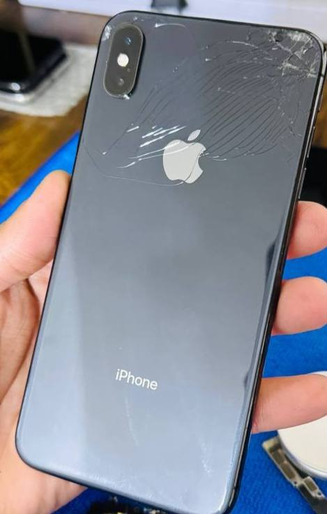 سلام عليكم جهاز للبيع إكس ماكس سعره175قفل وبيه مجال حك الجيه الجهاز ذكرته 256/بطاريه معليه 100 ول باقي عله وضع الشركه وضهر مفطور اليفيده مكاني ناصريه مركز وهاذه رقمي*********** المايشتري ويجي يسولف يسمع كلمه ما تعجبه
