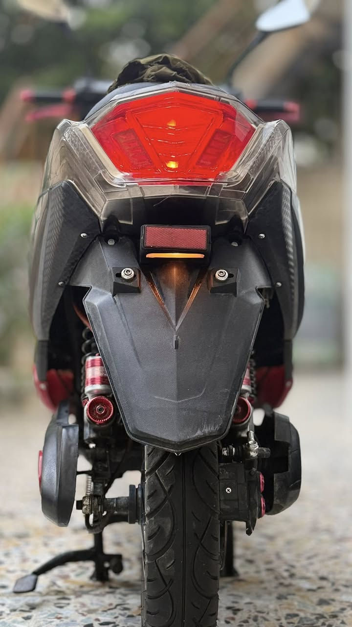 سلام عليكم للبيع دراجه شحن ماتركس الدراجه كهربائيات كله شغاله اشاير لايت عالي ناصي دبل اشاره مثبت سرعه نمر 3 تايرات جديده دسكات بريك جديده الدراجه يرادله بطاريات فقط بطارياته تعبانه السعر 525 وبيه مجال بسيط بغداد العامريه 

***********
