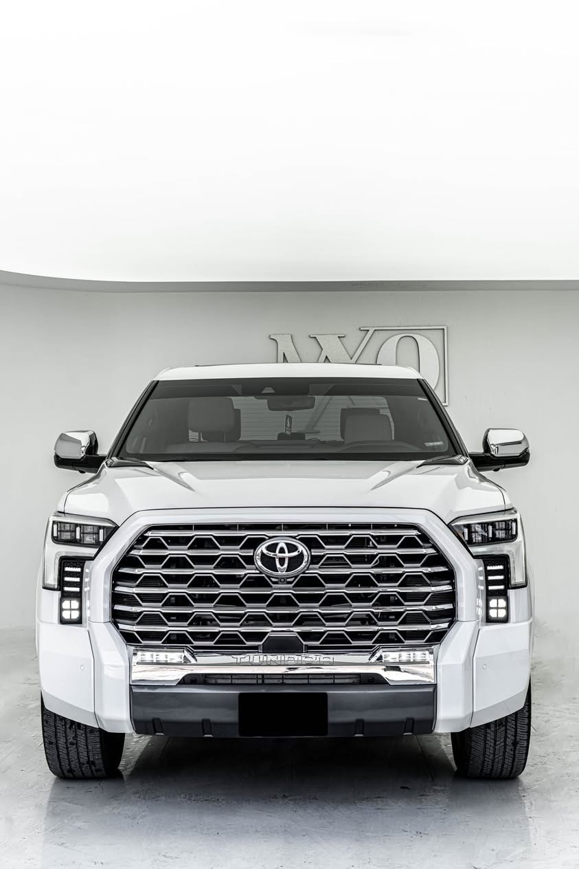 Toyota Tundra 2024
تويوتا تاندرا ٢٠٢٤

مواصفات Capstone 1/1
(داتاشو-مقاعد تدفئه تبريد-شاشة كبيرة-بانوراما-خمس كامرات-شاحن وايرلس-4x4-حساسات رادارات ٣٦٠درجة)

مكينة ٦سلندر Hybrid & twin turbo حجم ٣.٤لتر
ماشية 20,000 ميل و بحالة جداً ممتازة 

السيارة مكفولة كفالة عامة بدون صبغ و كلش حلوة
رقم كاتي تترقم شمالي السيارة

سعر السيارة 49,500$ اربع دفاتر و خمسة و تسعين ورقة و بيهي مجال للطيبين السيارة موجودة ب دهوك 

ل اي استفسار عن السيارة اتصل علي الرقم
(***********)
