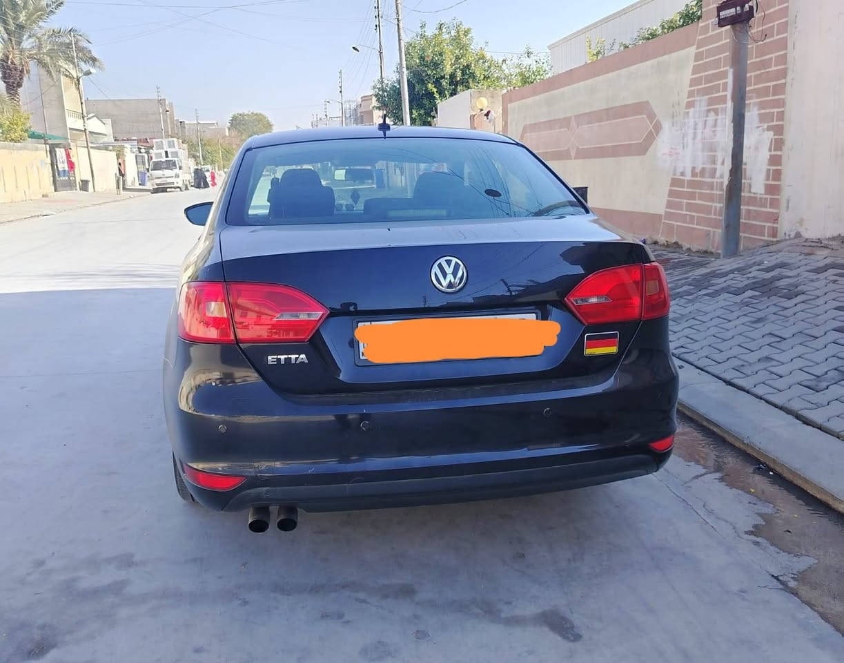 جيتا خليجي 2014 كلين مابي صبغ أو ضربة رقم أربيل عداد كيلو متر 225 ماشي محرك كير تبريد شرط سنوية منتهية 2025 سعر 125 ورقة رقم موبايل ***********0 بغداد, العراق
