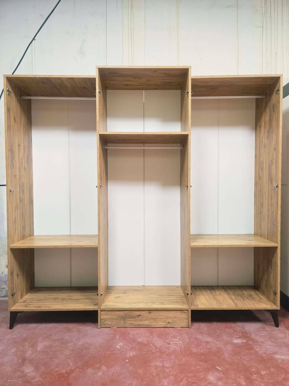 💎🔥 غرفة تركي مستخدم – 6 قطع كاملة 💎
💯 نظافة 95% |  نظام أبواب مرتبه
سرير مخزن  جك 
💸 السعر: 525 قفل
🪛 شد مجاني + 🚚 نقل مجاني


**إذا كنت صاحب هذا الإعلان وتريد حذفه لأي سبب، رجاءا أرسل رسالة إلى الدعم الفني**