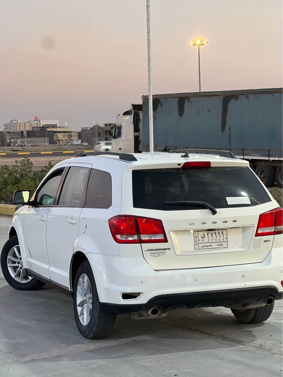 ￼ سلام عليكم للبيع جورني موديل 2015 رقم بغداد سيارة جاهزة محرك قير حدادة تخم تاير سيارة جديدة حلوة سبع راكب ستة سلندر ثلاث قطع تبريد ماشيه 140 حقيقي سيارة جاهزة كهربائيات محرك قير حدادة تاير ترايك وين  ما تريد تحويل ثاني يوم بيه مكانات  صبغ بدون ضربه  سيارة حلوة مال جناي العنوان البصرة سعر 98 وبيها مجال بيع مستعجل الهاتف *********** الاتصال فقط ￼ Chicago, IL
