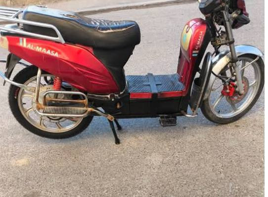 هارلي للبيع
موديل 23 بطارياته يقرن عشرة ونص ⚡ 
السعر 350 بي مجال .
***********
