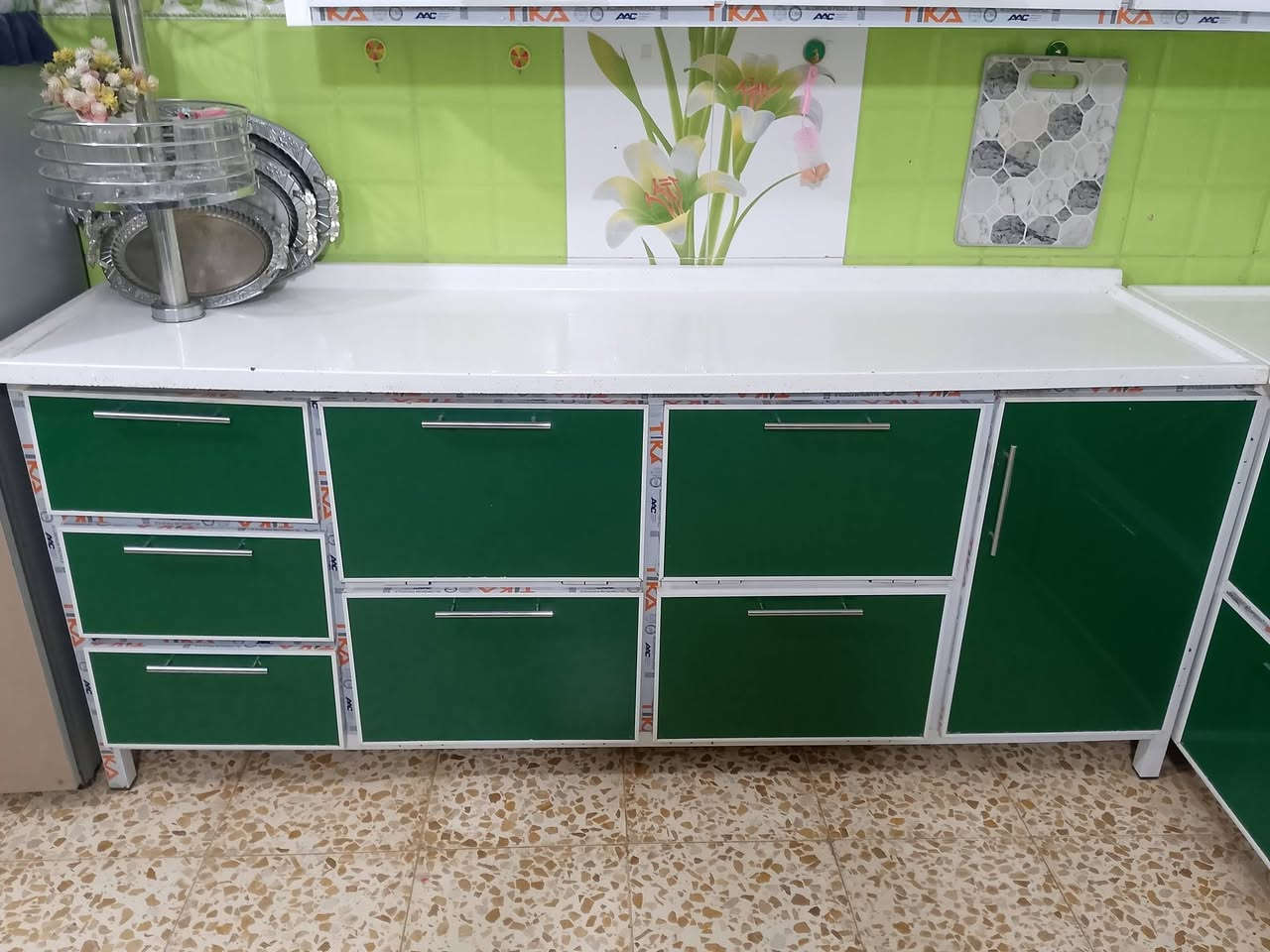 كاونتر نضافه 100 ٪ تزكام 850 وبي مجال الناصريه حي الشهداء
***********
