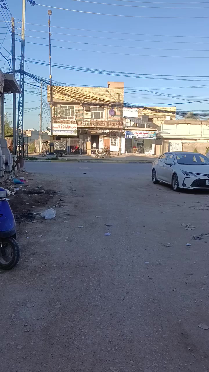 السلام عليكم 
بيت للبيع المساحه 50 م طابقين بناء حديث طابور 
العنوان حي الزهور نهاية الجاير قرب مستشفى الكفيل 
استفسار 
***********
***********
