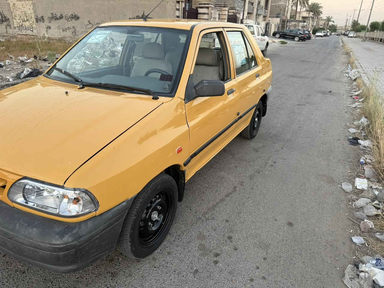 سلام عليكم سايبه موديل 2016 مكينه و كير و حداديه و شواصي مكفولات تبريد ثلج بيها صبغ جاملغ والباقي مكفول السياره احلا من الصور السعر ٣٨ وبيها مجال هاتف *********** مكان نهايت حي اور
