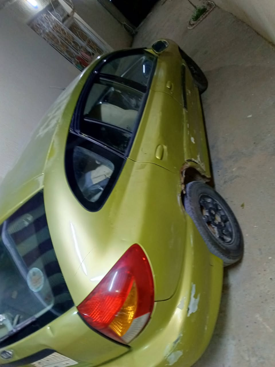 سلام عليكم كيه ريو موديل ٢٠٠٠ رقم بغداد السياره جاهزه وحلوه بيع او مراوس السعر ٣٠ وبيه مجال المكان بابل موبايل ***********
