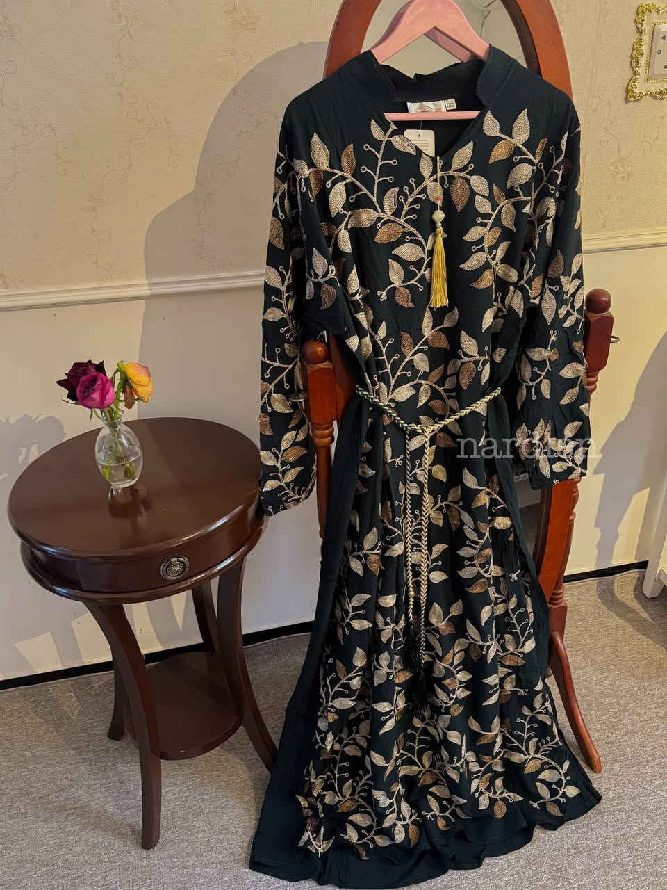 دراعة الجمال 
الخامه ممتازة لا تكش ولا تذب لون 
السعر ١٢٥
اربع الوان
اسود 
بيجي 
وردي 
زيتوني غامق 
القياسات
L
Xl
XXl

Xxxl


**إذا كنت صاحب هذا الإعلان وتريد حذفه لأي سبب، رجاءا أرسل رسالة إلى الدعم الفني**