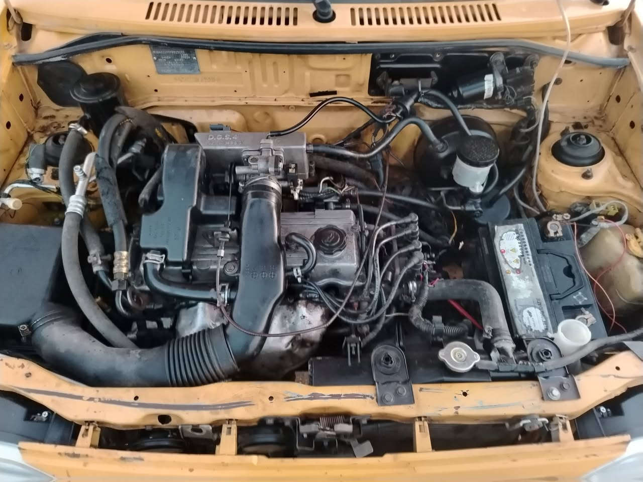 سلام عليكم سايبه مديل 15كير ومكينه مكفولات صدر جديد تحويل ثاني يوم تخم تاير سنويه مصفره لحد   28 مكاني بغداد حي البتول رقم السعر 32وبيهه مجال ***********////***********
