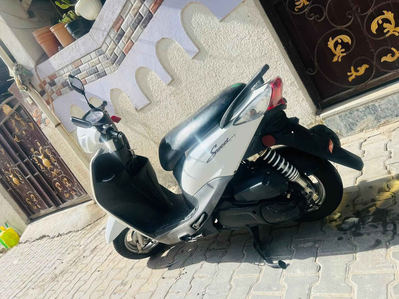السلام عليكم ماكس حديث نوزل للبيع الدراجه جديده لك  ***********
