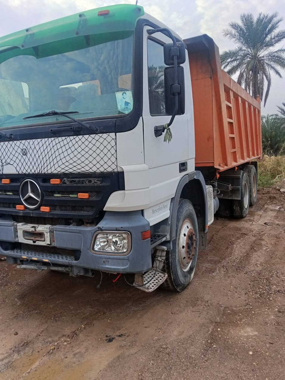 سيارة قاطره ومقطوره 3لوحات
مجموعة جيف 24 بلادي 5 فحله
مكينة مجفته گير بلادي مجموعة بلادية گير فيتيس محور قليج
+العربانة بدون تايرات
***********
