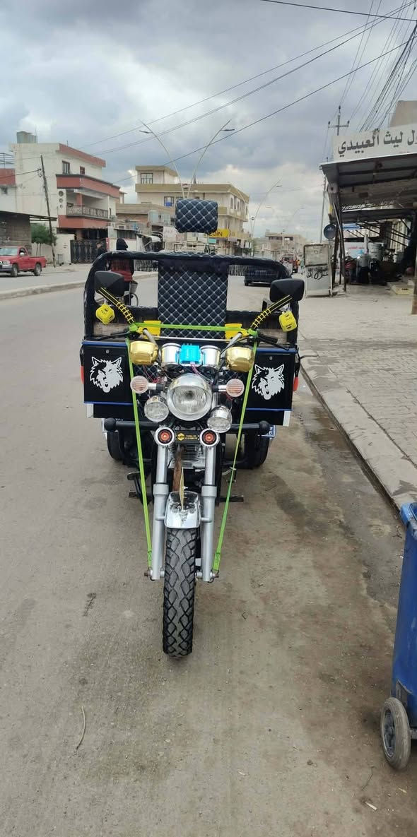 سلام عليكم موديل 2024جديده كلش مستخدمه شي قليل كلش ع وضع شركه اوراق كامله منفيس كمرك رقم شاصي وتاخذه من باب بيت
مكاني بغداد سعر 1800
***********
