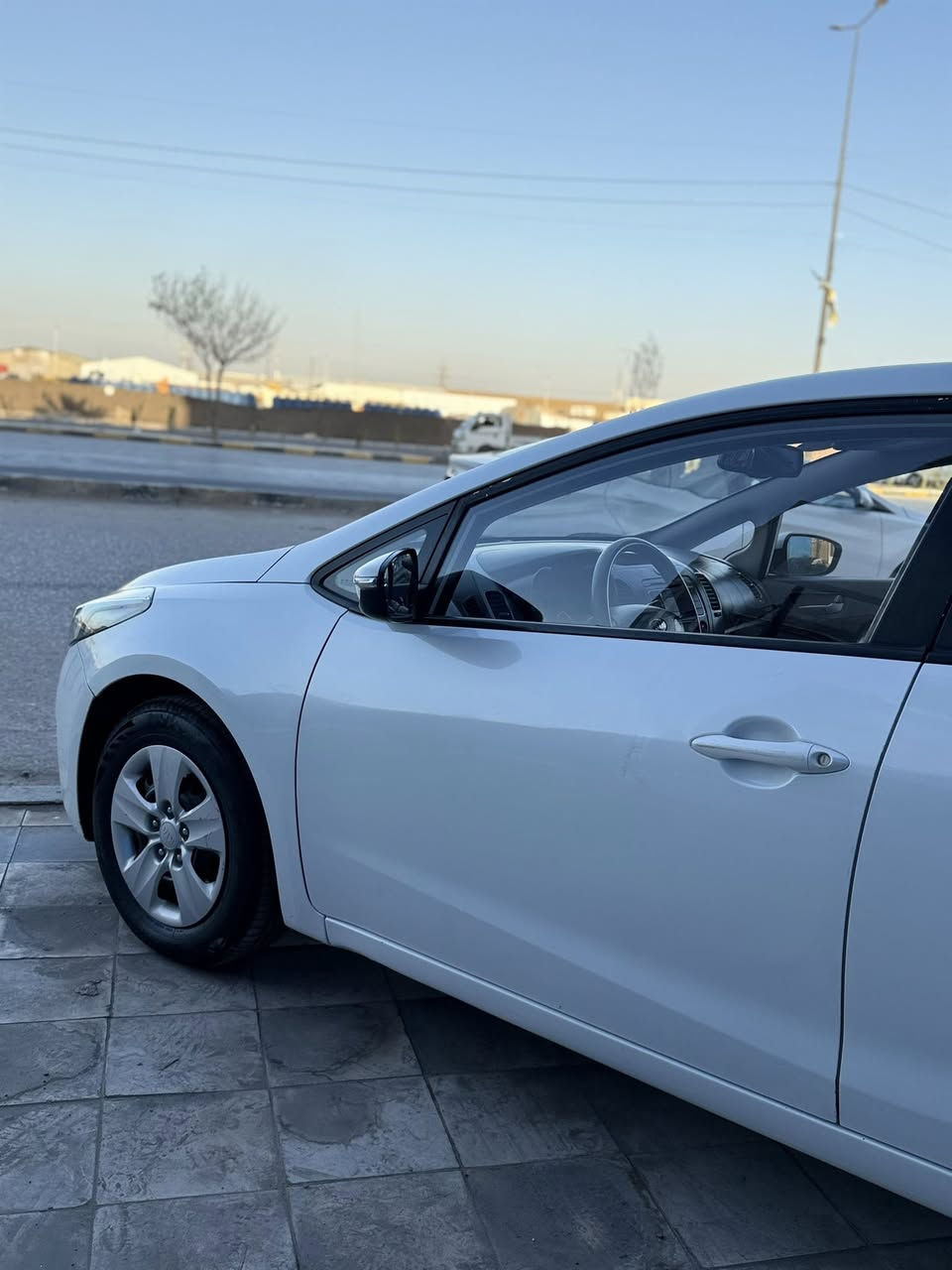 سلام عليكم سيراتو موديل 2018 سياره
رقم اربيل. سياره كفاله عامه مكينه كير تبريد كلشي جاهز مكاني نجف تخم تاير سياره جديده شراي يتصل ممتواجد ع فيس فقط اتصال ***********
