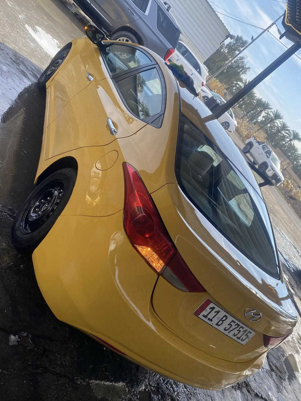 السلام عليكم 
النتره خليجي 2013 فول مواصفات سعر 107 
محرك ١٨٠٠ دوش 
فتحه 
اشاير مري
مري شفط
فول تحكم ستيرن 
صبغه جديده
هيئه غرامات مصفره 
خط جوال 
رقم انكليزي دولي هزه جديده 
جاملغ امامي مبدل و جاملغ خلفي طخه فقط باقي سونار كدامك 
مكان سياره بغداد ناحيه الرشيد نهايه سريع دوره يوسفيه 
*********** 
ملاحظه جامه سلايت مكسوره
