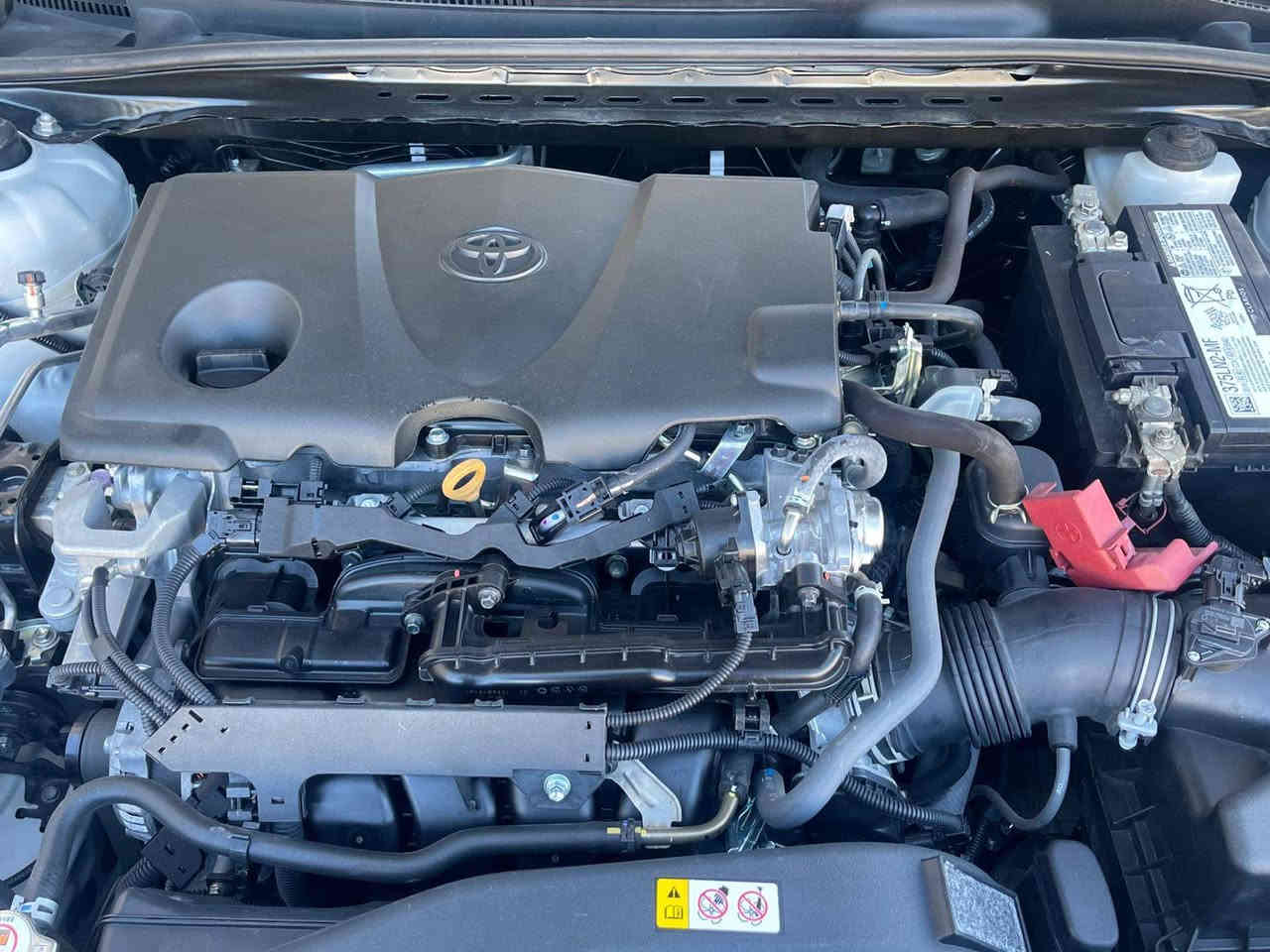 كامري مودئل 2023 SE
بئ سبخ كلين  تايتل فقط جاملخ خلفي تعديل كارت 
ارباك فقط دكمه طاك راجع سيستم 
هه موشتك به شه رت سعر 215 مجال
رقم هاتف *********** اكر, نينوى
