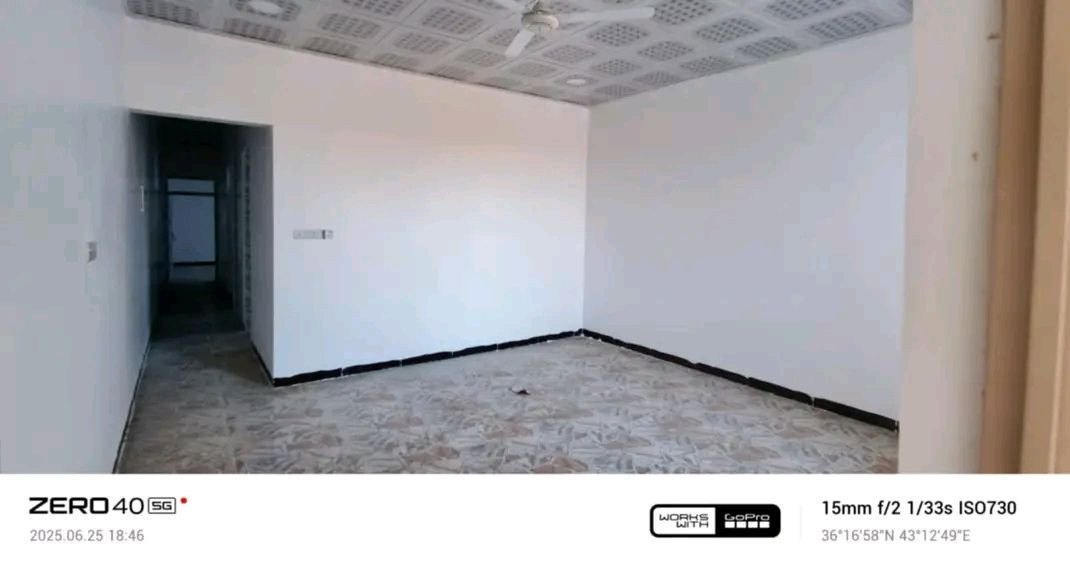 بيت وشقتين للايجار يارمجه الشرقيه قريب على شارع كركوك25متر البيت ثلاث غرف وهول ومطبخ وصحيات وسيراميك وسقوف ثانويه وبورسلين وجديد والشقتين منفصلات كل شقه متكونه من 2غرف واستقبال ومطبخ وصحيات وسيراميك وسقوف ثانويه وبورسلين  للتواصل على *********** اسيا ***********كورك
